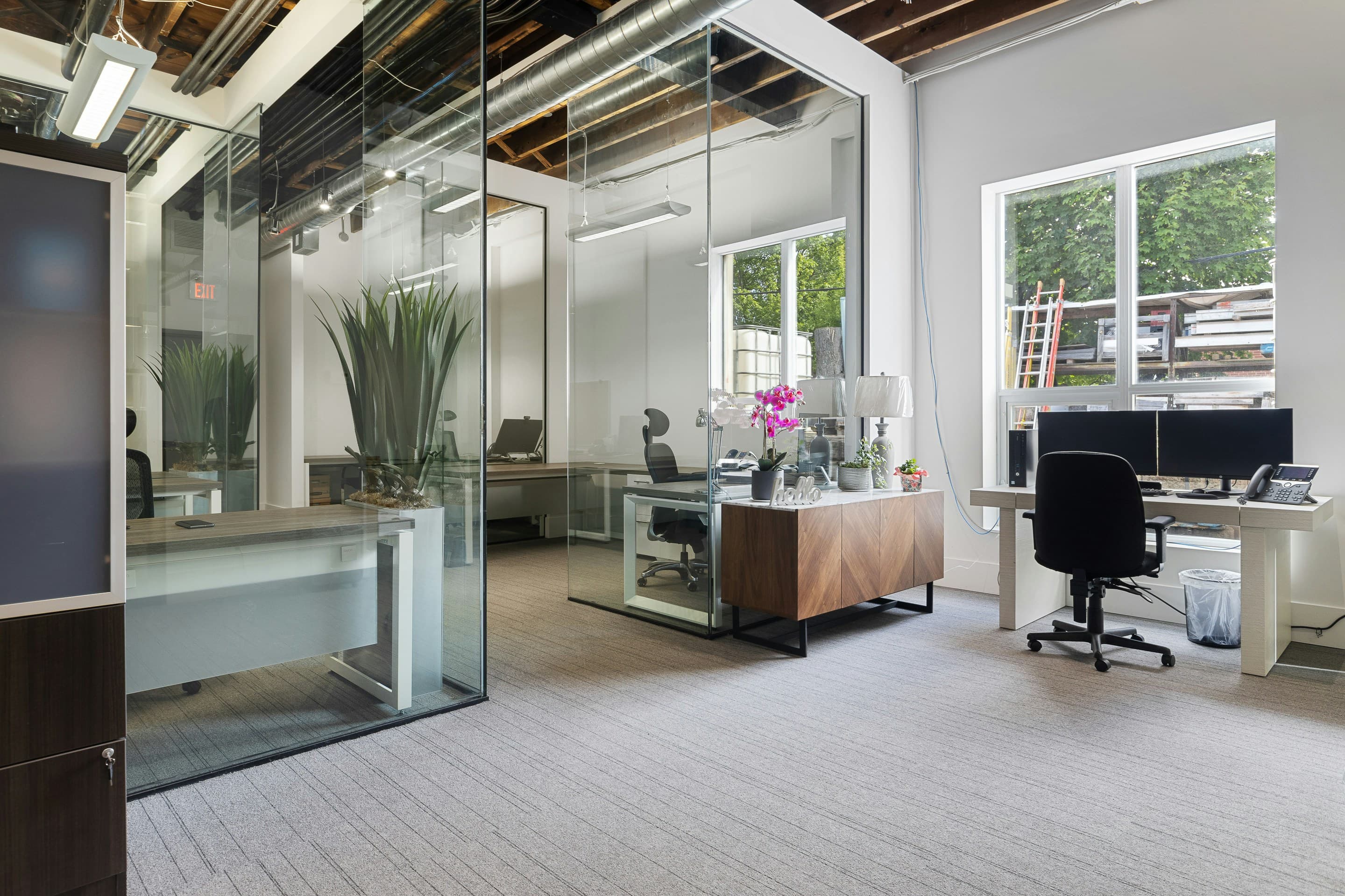 Glass Cabin Office